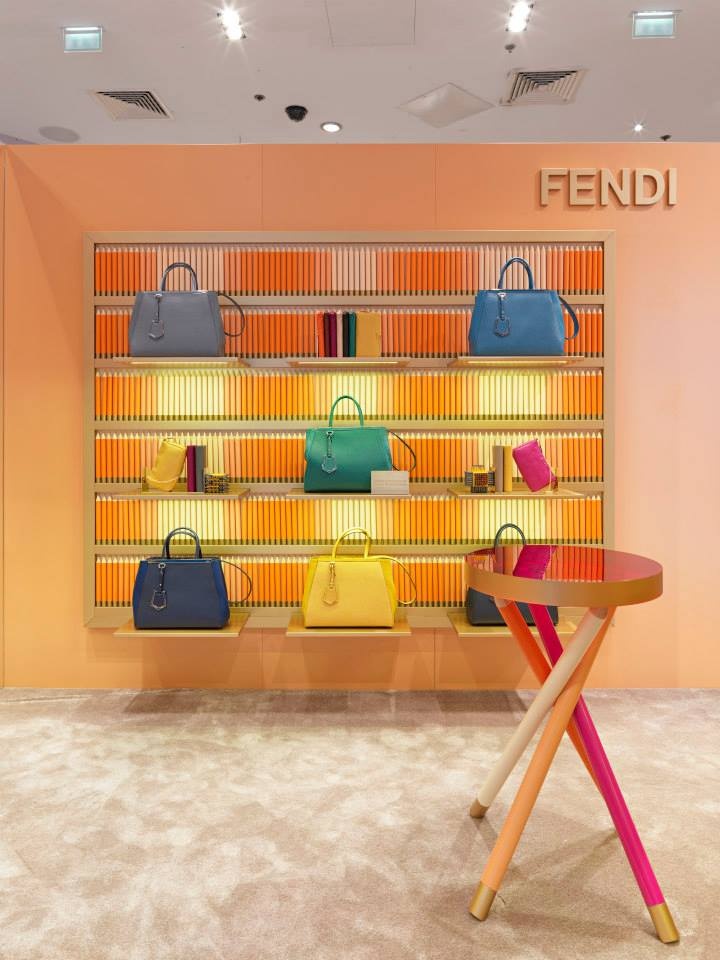 <b>ģ�ص���</b>