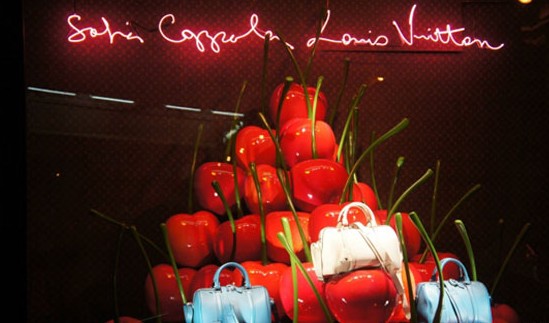 <b>Ů���������</b>